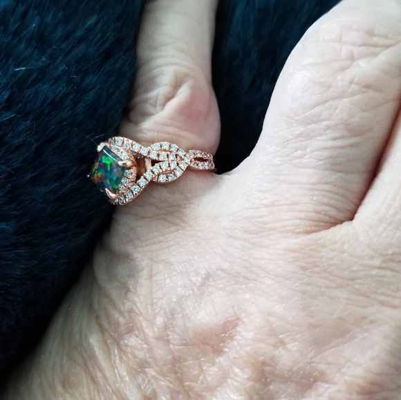 BLACK FIRE OPAL RING - Picture 6 of 8